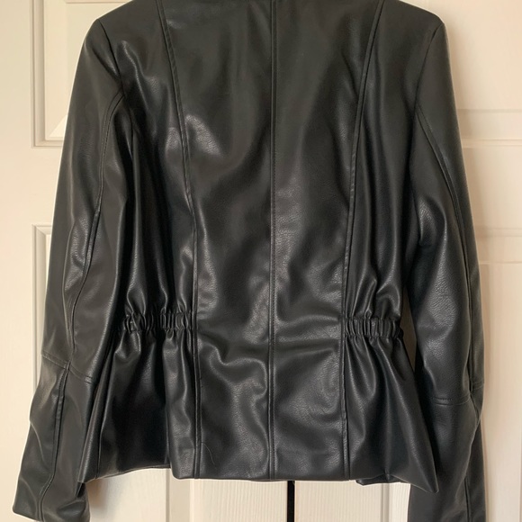 Jacket - Picture 4 of 5